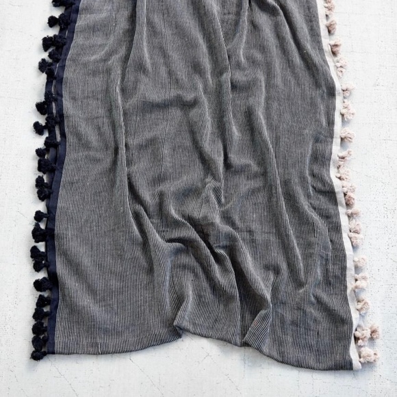 URBAN OUTFITTERS Moroccan Stripe Tassel Eternity Scarf - Picture 7 of 7